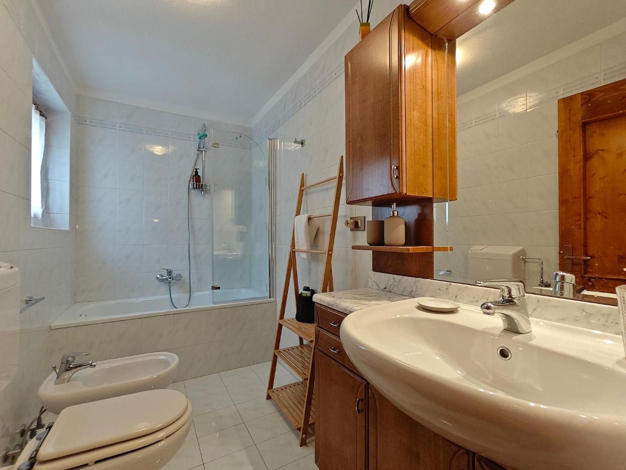 Diffuso Costauta Aparthotel
